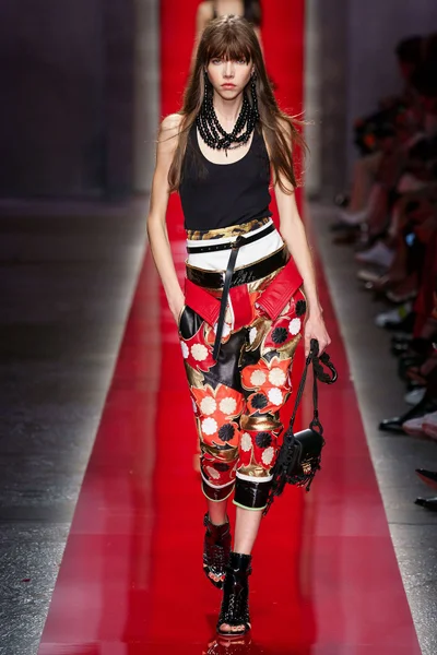 Look 36